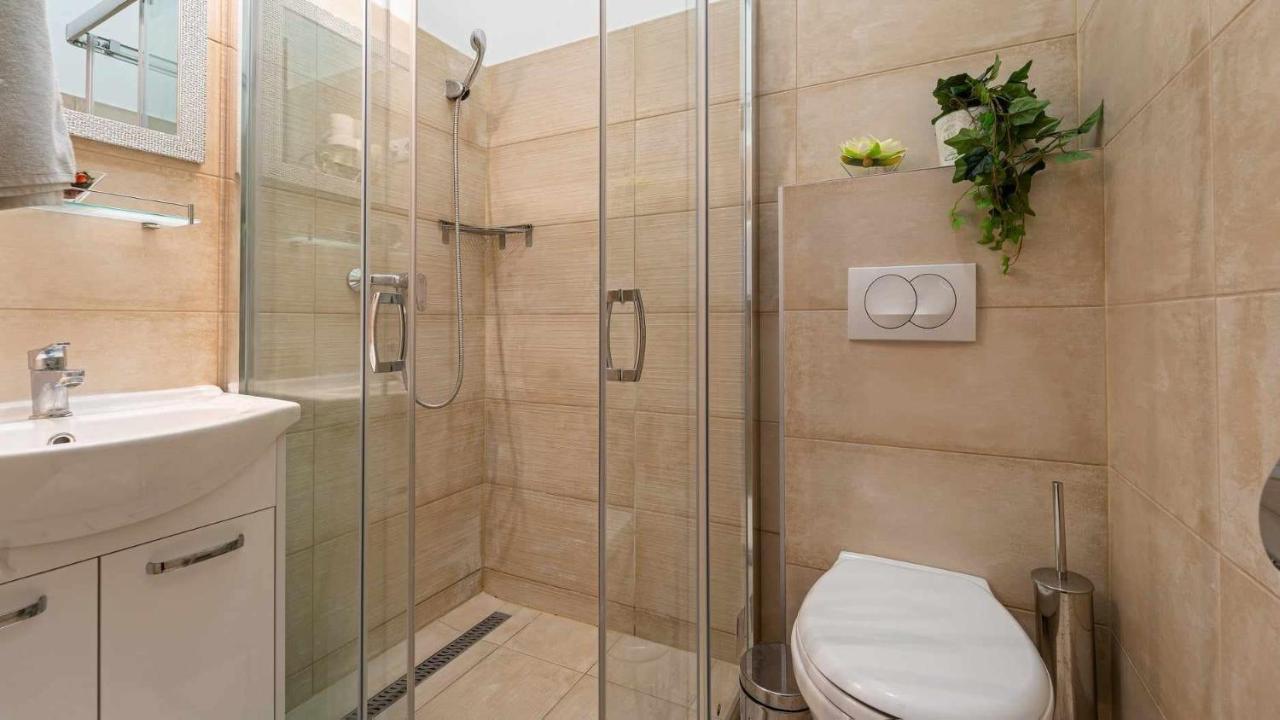 Klauzal 14 Hotel Budapest Luaran gambar