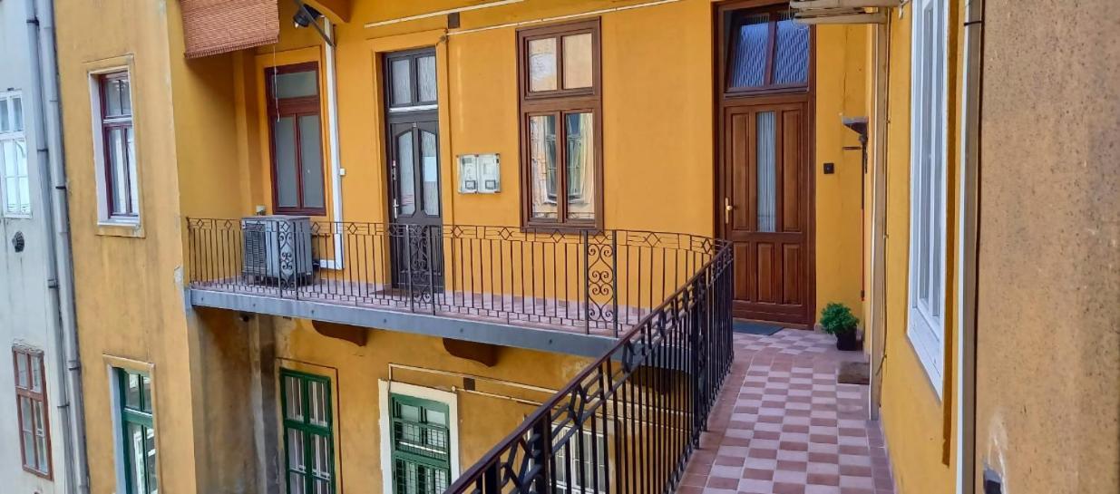 Klauzal 14 Hotel Budapest Luaran gambar